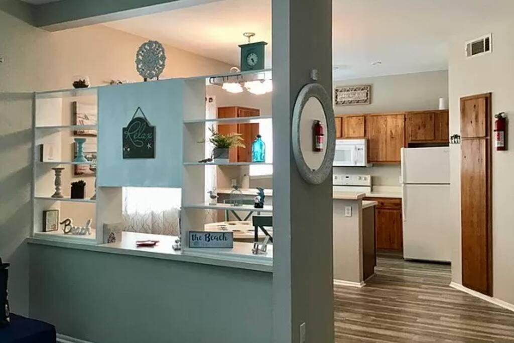 Cozy Beachside Condo With Pool View Corpus Christi Exterior foto